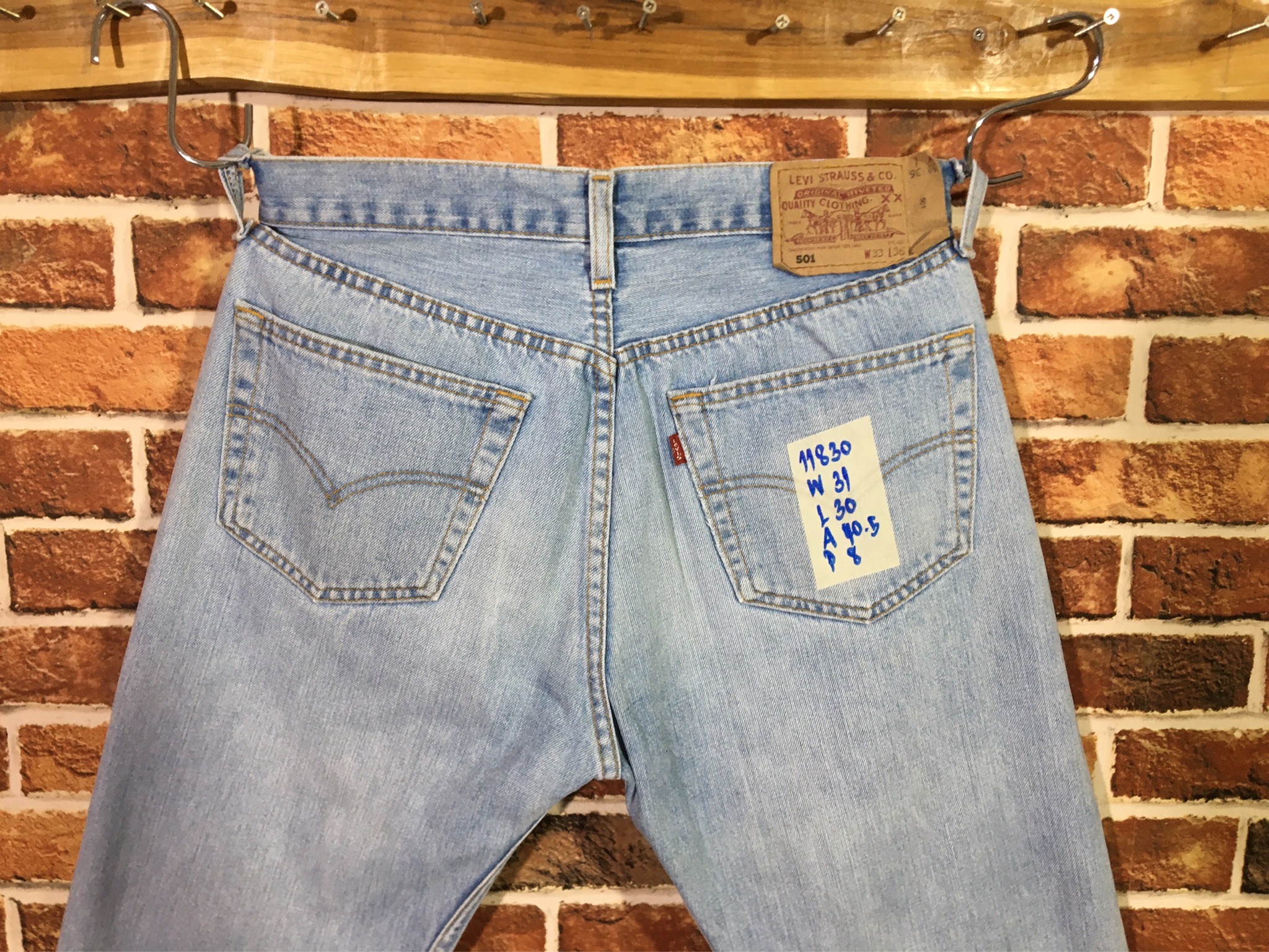 ประวัติและความเป็นมาของผ้าฟอก Levi's501